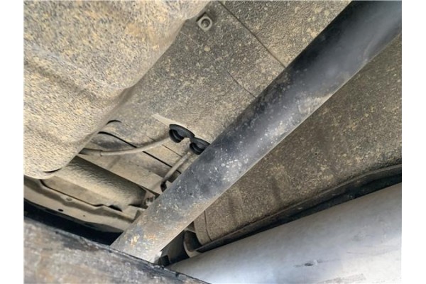 Recambio de cardan trasero para suzuki vitara (se/sf/et) 1.6 i 16v (et, ta02) referencia OEM IAM 2710260A01  