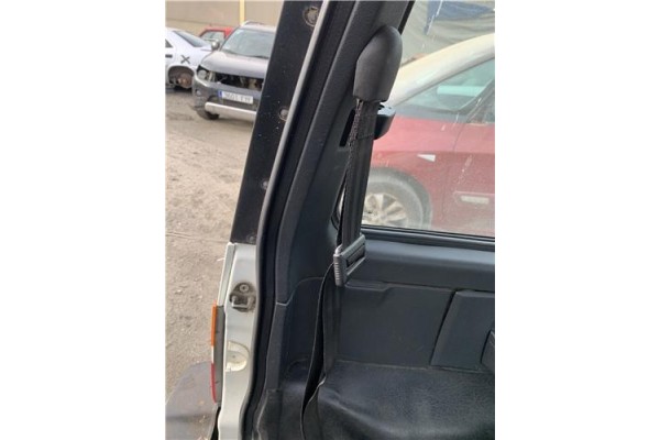 Recambio de cinturon seguridad trasero izquierdo para suzuki vitara (se/sf/et) 1.6 i 16v (et, ta02) referencia OEM IAM 8490561A2