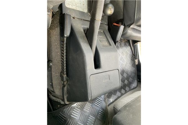 Recambio de consola para suzuki vitara (se/sf/et) 1.6 i 16v (et, ta02) referencia OEM IAM 7392160A10  