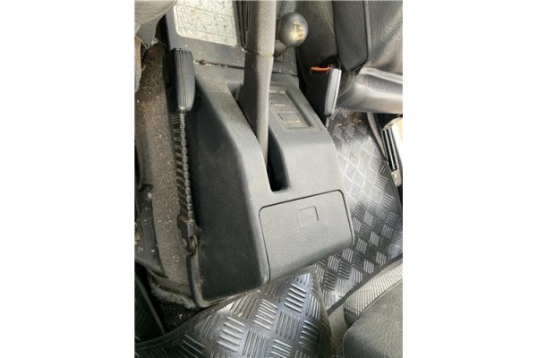 Recambio de consola para suzuki vitara (se/sf/et) 1.6 i 16v (et, ta02) referencia OEM IAM 7392160A10  