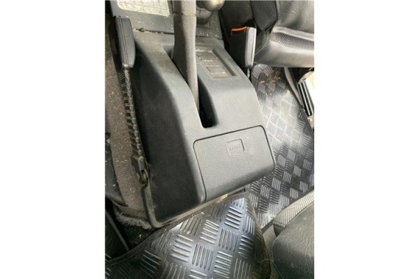 Recambio de consola para suzuki vitara (se/sf/et) 1.6 i 16v (et, ta02) referencia OEM IAM 7392160A10  