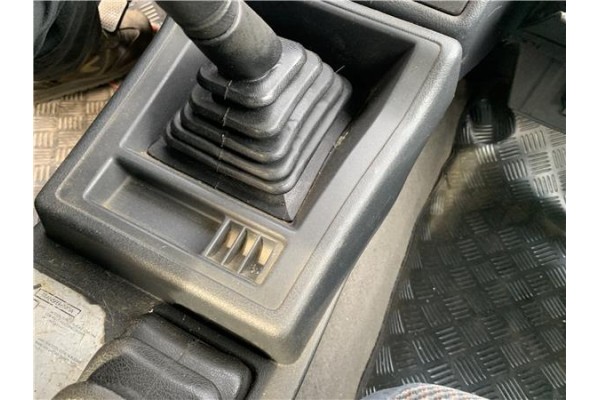 Recambio de consola para suzuki vitara (se/sf/et) 1.6 i 16v (et, ta02) referencia OEM IAM 7391160A30  