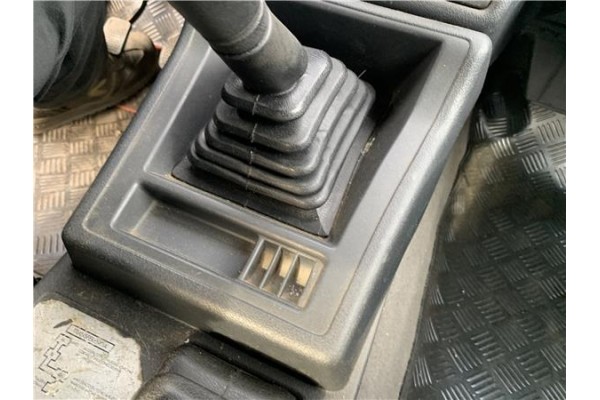 Recambio de consola para suzuki vitara (se/sf/et) 1.6 i 16v (et, ta02) referencia OEM IAM 7391160A30  