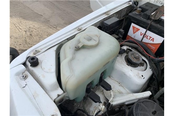 Recambio de deposito limpiaparabrisas para suzuki vitara (se/sf/et) 1.6 i 16v (et, ta02) referencia OEM IAM 38450A61A00  