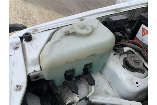 Recambio de deposito limpiaparabrisas para suzuki vitara (se/sf/et) 1.6 i 16v (et, ta02) referencia OEM IAM 38450A61A00  