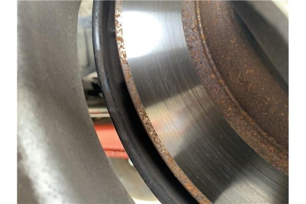 Recambio de disco freno delantero para suzuki vitara (se/sf/et) 1.6 i 16v (et, ta02) referencia OEM IAM 5521160A00  