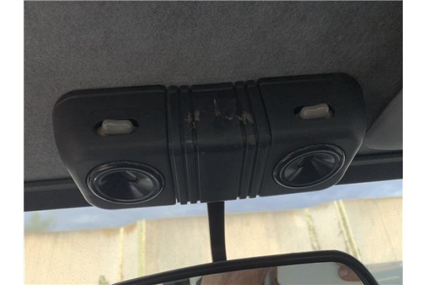 Recambio de luz delantero central techo para suzuki vitara (se/sf/et) 1.6 i 16v (et, ta02) referencia OEM IAM 3623060A20  