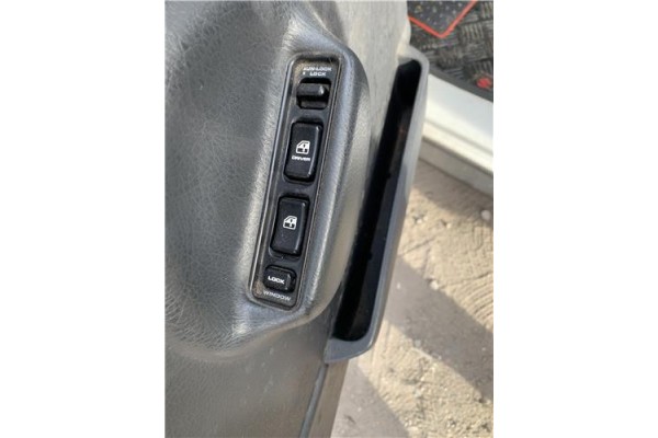 Recambio de mando elevalunas delantero izquierdo para suzuki vitara (se/sf/et) 1.6 i 16v (et, ta02) referencia OEM IAM 3799060A0