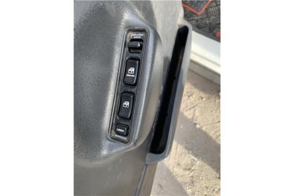 Recambio de mando elevalunas delantero izquierdo para suzuki vitara (se/sf/et) 1.6 i 16v (et, ta02) referencia OEM IAM 3799060A0