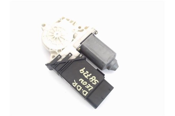 Recambio de motor elevalunas delantero derecho para seat leon (1m1) 1.9 tdi referencia OEM IAM 1C1959802A 101386102 (1C1959802A)