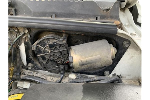 Recambio de motor limpiaparabrisas delantero para suzuki vitara (se/sf/et) 1.6 i 16v (et, ta02) referencia OEM IAM 3811060A30  