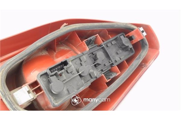 Recambio de piloto trasero izquierdo para citroen xsara picasso 2.0 hdi referencia OEM IAM 6350T2 9631564080 