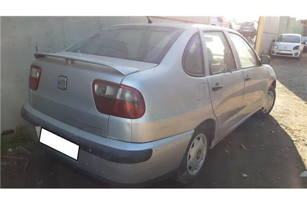 seat cordoba berlina (6k2) del año 2001