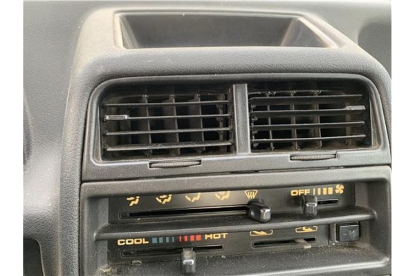 Recambio de rejilla entrada de aire para suzuki vitara (se/sf/et) 1.6 i 16v (et, ta02) referencia OEM IAM 7361060A10  