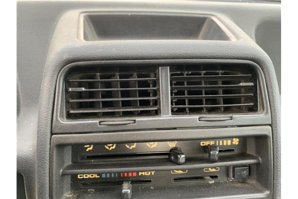 Recambio de rejilla entrada de aire para suzuki vitara (se/sf/et) 1.6 i 16v (et, ta02) referencia OEM IAM 7361060A10  