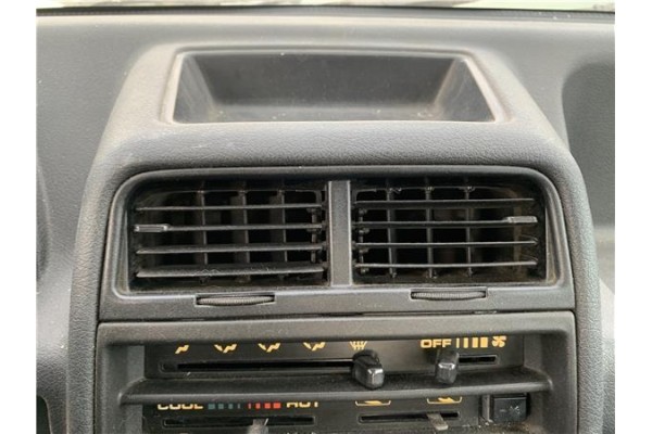 Recambio de rejilla entrada de aire para suzuki vitara (se/sf/et) 1.6 i 16v (et, ta02) referencia OEM IAM 7361060A10  