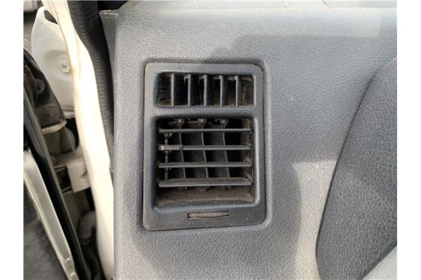 Recambio de rejilla entrada de aire para suzuki vitara (se/sf/et) 1.6 i 16v (et, ta02) referencia OEM IAM 7364060A10  