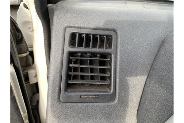 Recambio de rejilla entrada de aire para suzuki vitara (se/sf/et) 1.6 i 16v (et, ta02) referencia OEM IAM 7364060A10  