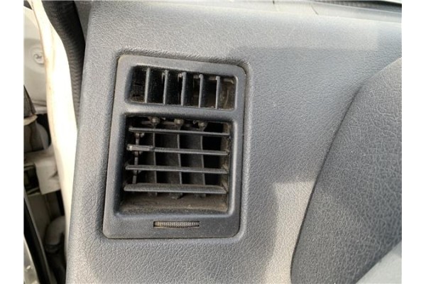 Recambio de rejilla entrada de aire para suzuki vitara (se/sf/et) 1.6 i 16v (et, ta02) referencia OEM IAM 7364060A10  