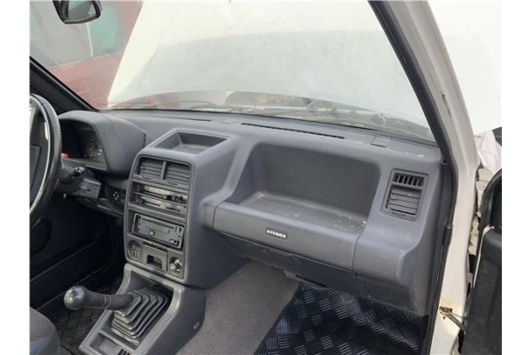 Recambio de salpicadero para suzuki vitara (se/sf/et) 1.6 i 16v (et, ta02) referencia OEM IAM 7311160A00  
