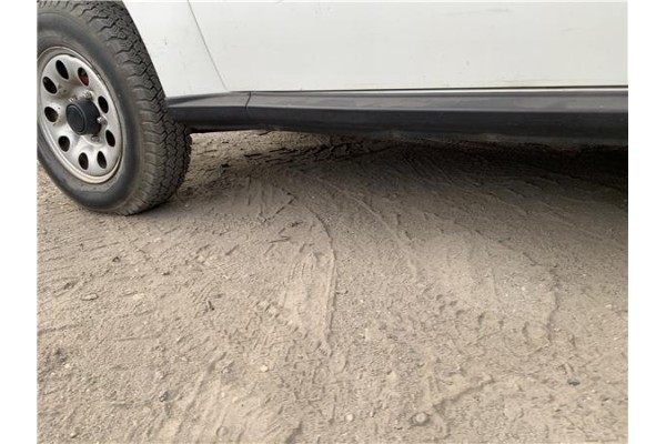 Recambio de spoiler talonera lat. derecha para suzuki vitara (se/sf/et) 1.6 i 16v (et, ta02) referencia OEM IAM 7753660A10  