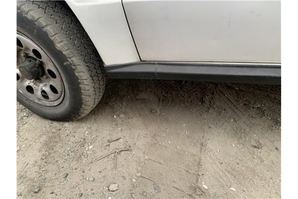 Recambio de spoiler talonera lat. izquierda para suzuki vitara (se/sf/et) 1.6 i 16v (et, ta02) referencia OEM IAM 7753660A10  