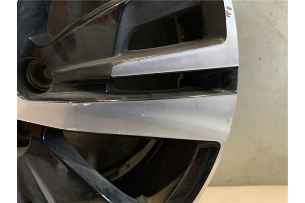 Recambio de llanta para peugeot 3008 1.6 pure tech referencia OEM IAM 98096873XS  