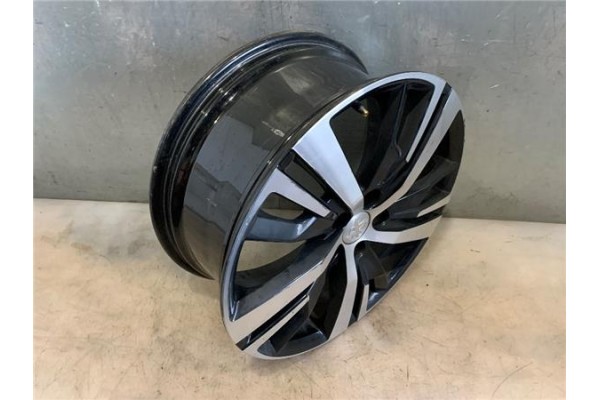 Recambio de llanta para peugeot 3008 1.6 pure tech referencia OEM IAM 98096873XS  
