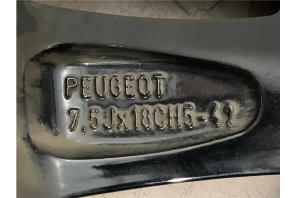 Recambio de llanta para peugeot 3008 1.6 pure tech referencia OEM IAM 98096873XS  