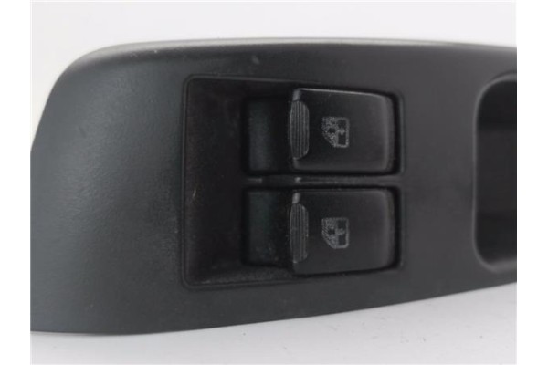 Recambio de mando elevalunas delantero izquierdo para chevrolet spark 1.0 basis referencia OEM IAM 621W04750  