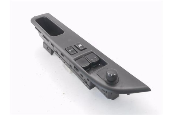 Recambio de mando elevalunas delantero izquierdo para suzuki swift iii (sg) 1.3 ddis referencia OEM IAM 8376262J11  