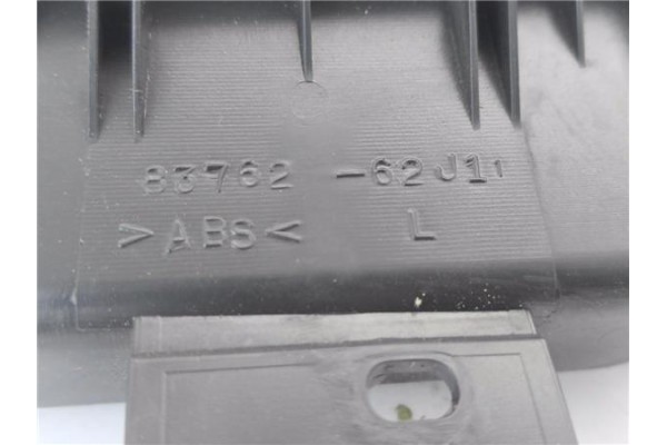 Recambio de mando elevalunas delantero izquierdo para suzuki swift iii (sg) 1.3 ddis referencia OEM IAM 8376262J11  