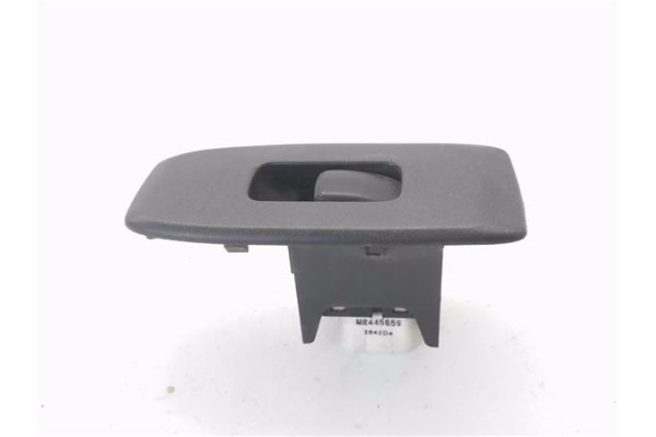 Recambio de mando elevalunas delantero derecho para mitsubishi montero (v60/v70) 3.2 di-d (v68w, v78w) referencia OEM IAM MR4456