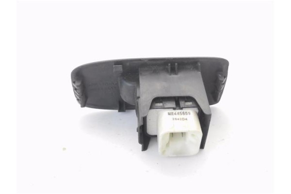 Recambio de mando elevalunas delantero derecho para mitsubishi montero (v60/v70) 3.2 di-d (v68w, v78w) referencia OEM IAM MR4456