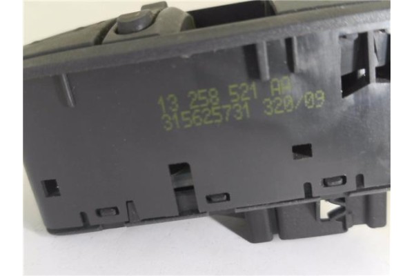 Recambio de mando elevalunas delantero izquierdo para opel corsa d 1.3 cdti referencia OEM IAM 13258521AA  