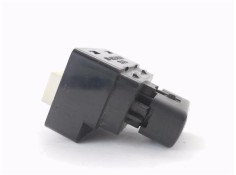 Recambio de mando elevalunas delantero derecho para kia carnival 2.9 td referencia OEM IAM 621W04960  