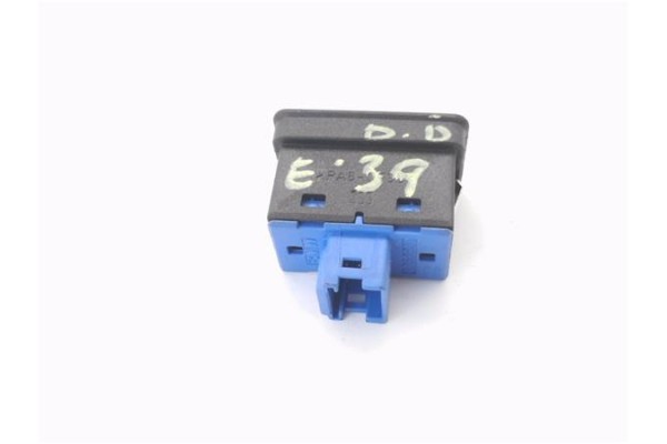 Recambio de mando elevalunas delantero derecho para bmw serie 5 berlina (e39) 2.0 520d referencia OEM IAM 8368932  