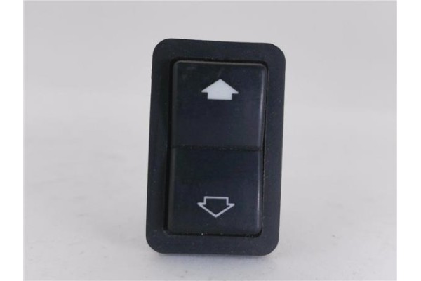 Recambio de mando elevalunas delantero derecho para bmw serie 5 berlina (e39) 2.0 520d referencia OEM IAM 8368932  