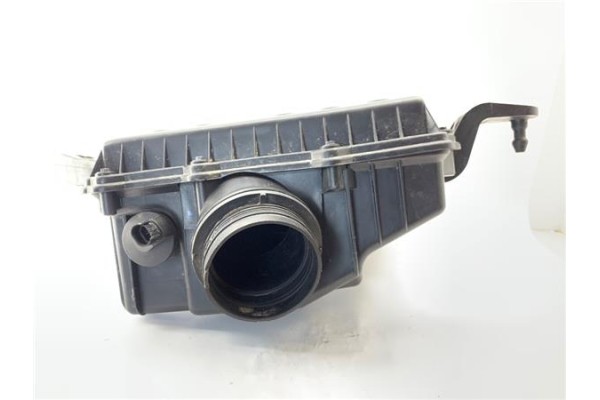 Recambio de carcasa filtro aire para iveco daily chasis 2.3 referencia OEM IAM 5801353825  