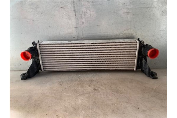 Recambio de intercooler para iveco daily chasis 2.3 referencia OEM IAM MR0230005640  