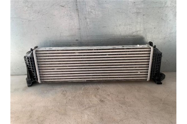 Recambio de intercooler para iveco daily chasis 2.3 referencia OEM IAM MR0230005640  