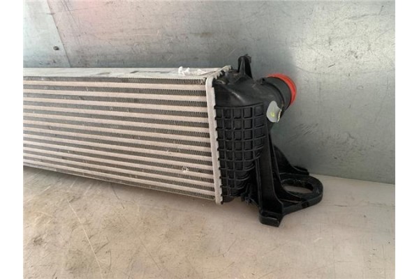 Recambio de intercooler para iveco daily chasis 2.3 referencia OEM IAM MR0230005640  