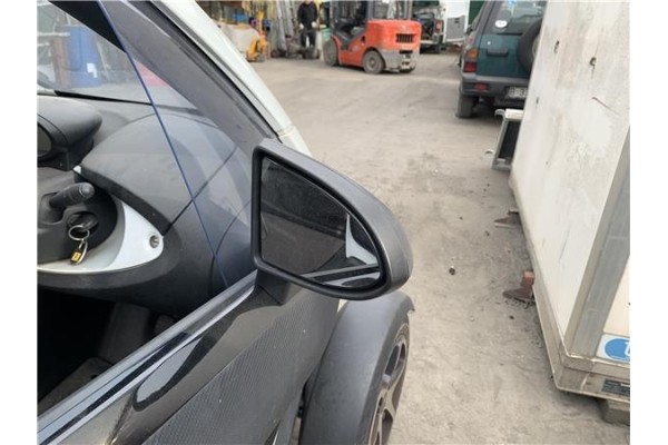 Recambio de retrovisor derecho para renault twizy eléctrico urban referencia OEM IAM 963016375R  