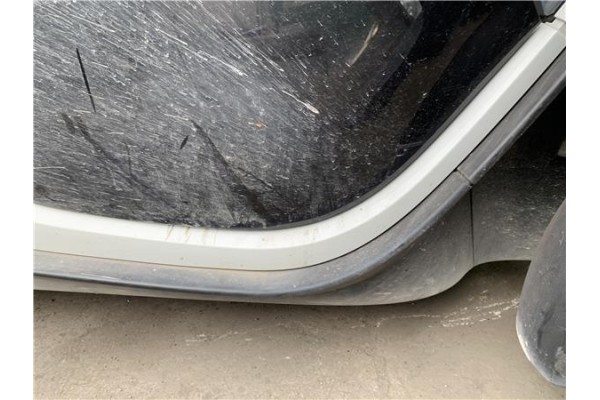 Recambio de spoiler talonera lat. derecha para renault twizy eléctrico urban referencia OEM IAM 769510083R  