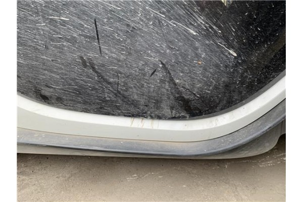 Recambio de spoiler talonera lat. derecha para renault twizy eléctrico urban referencia OEM IAM 769510083R  