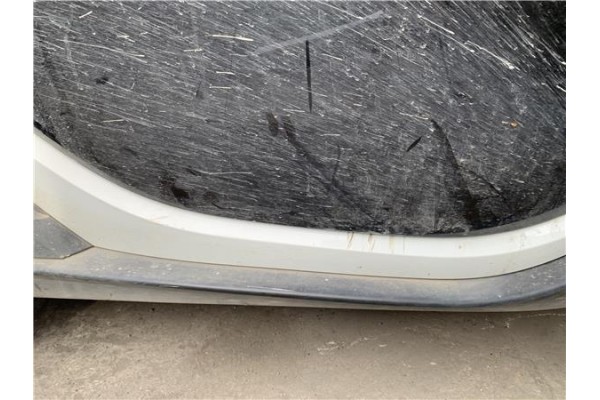 Recambio de spoiler talonera lat. derecha para renault twizy eléctrico urban referencia OEM IAM 769510083R  