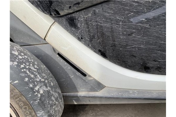 Recambio de spoiler talonera lat. derecha para renault twizy eléctrico urban referencia OEM IAM 769510083R  