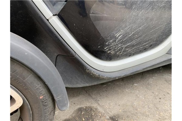 Recambio de spoiler talonera lat. izquierda para renault twizy eléctrico urban referencia OEM IAM 769529172R  