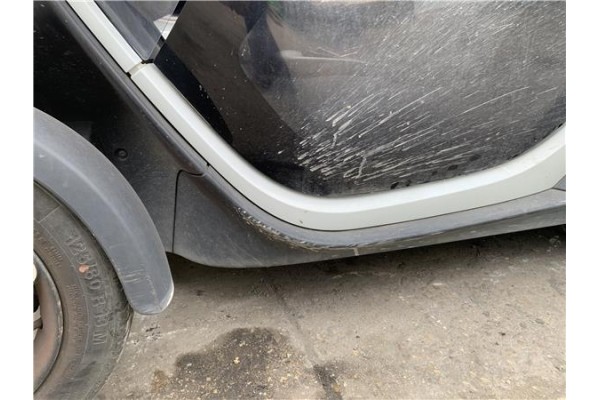Recambio de spoiler talonera lat. izquierda para renault twizy eléctrico urban referencia OEM IAM 769529172R  