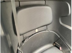 ASIENTO TRASERO CENTRAL 876207297R 